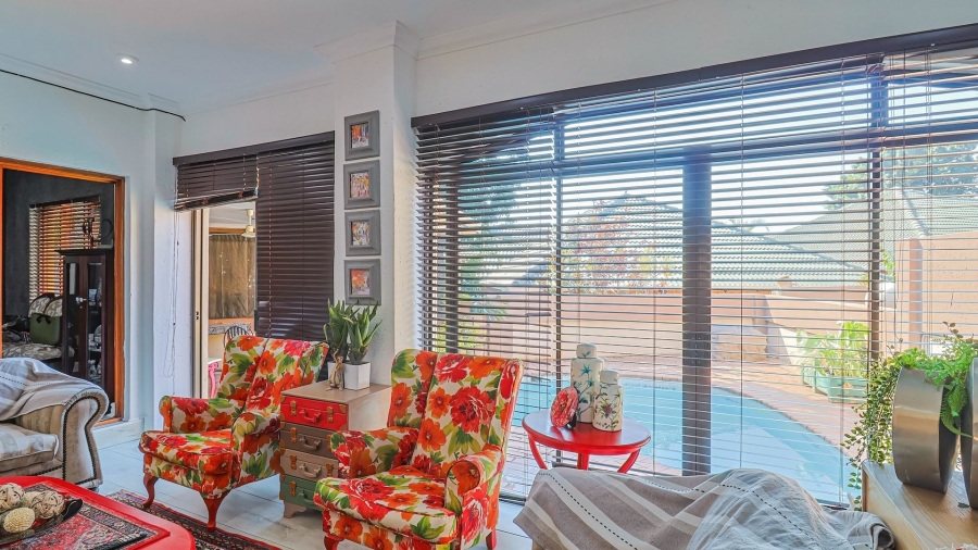 4 Bedroom Property for Sale in Boschdal North West